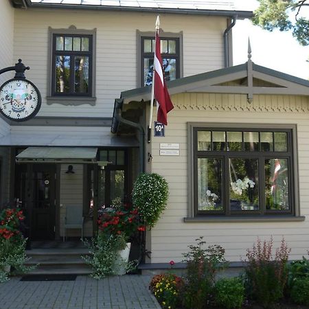 Apartments Livia Jurmala Bagian luar foto