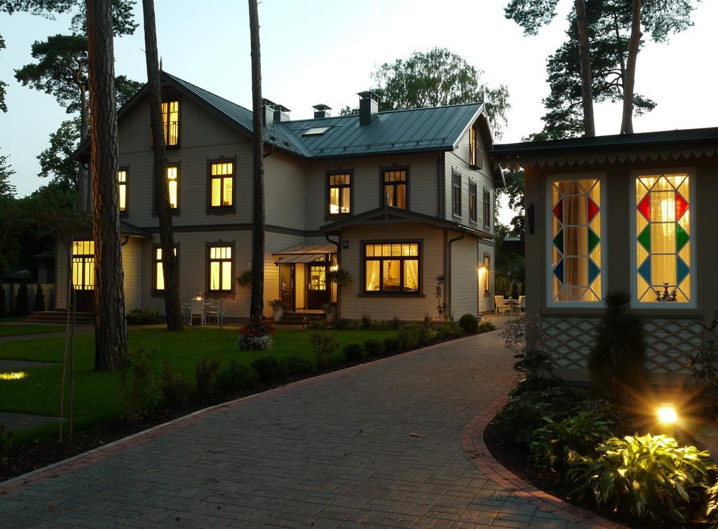 Apartments Livia Jurmala Bagian luar foto