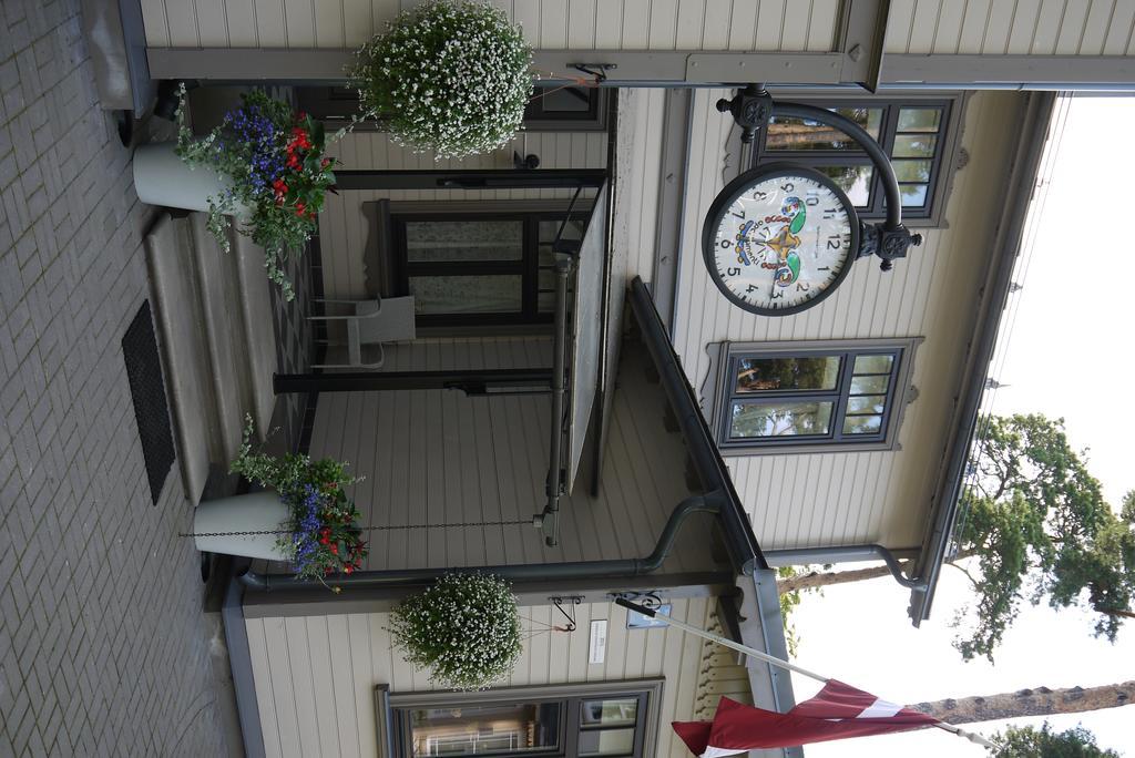 Apartments Livia Jurmala Bagian luar foto